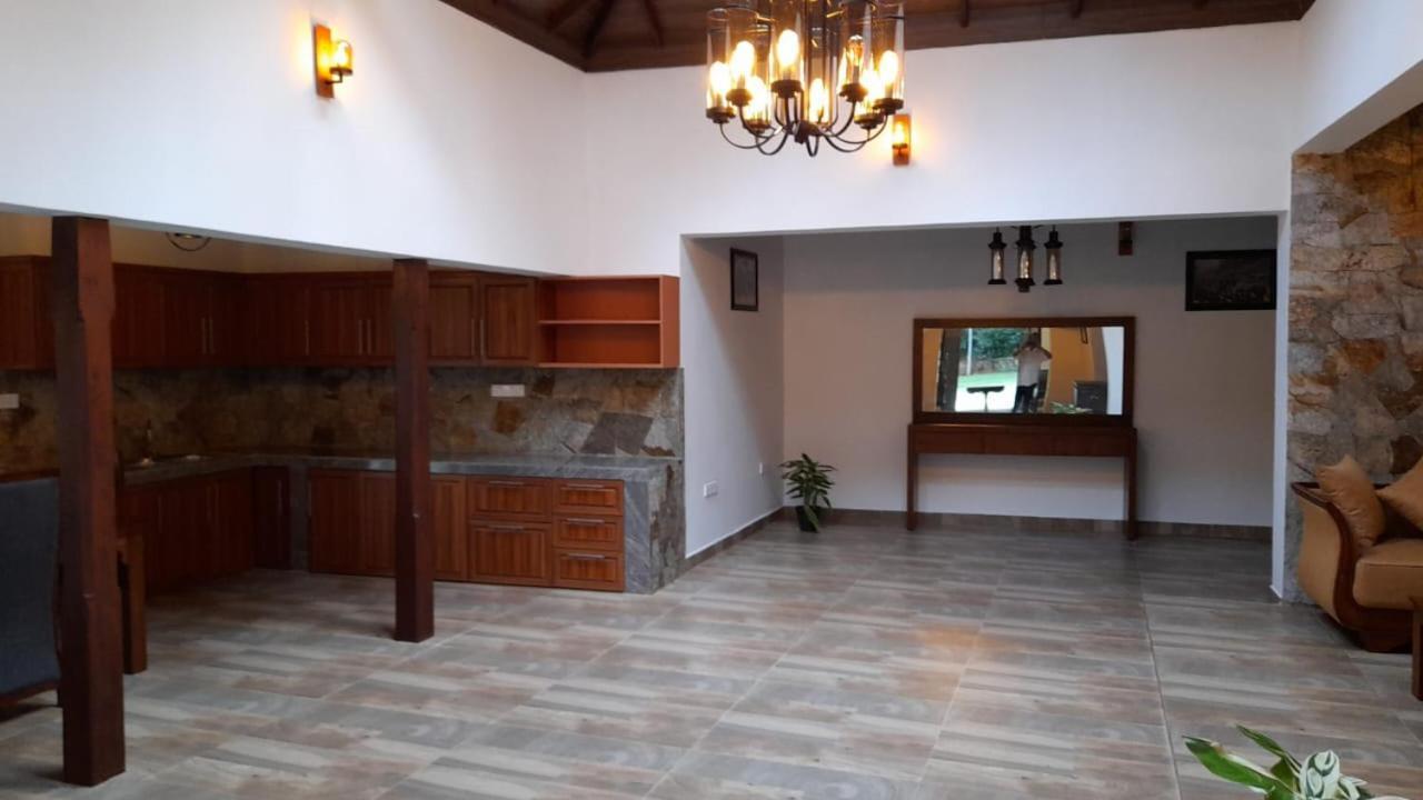 Villa D55 Kandy Exteriör bild
