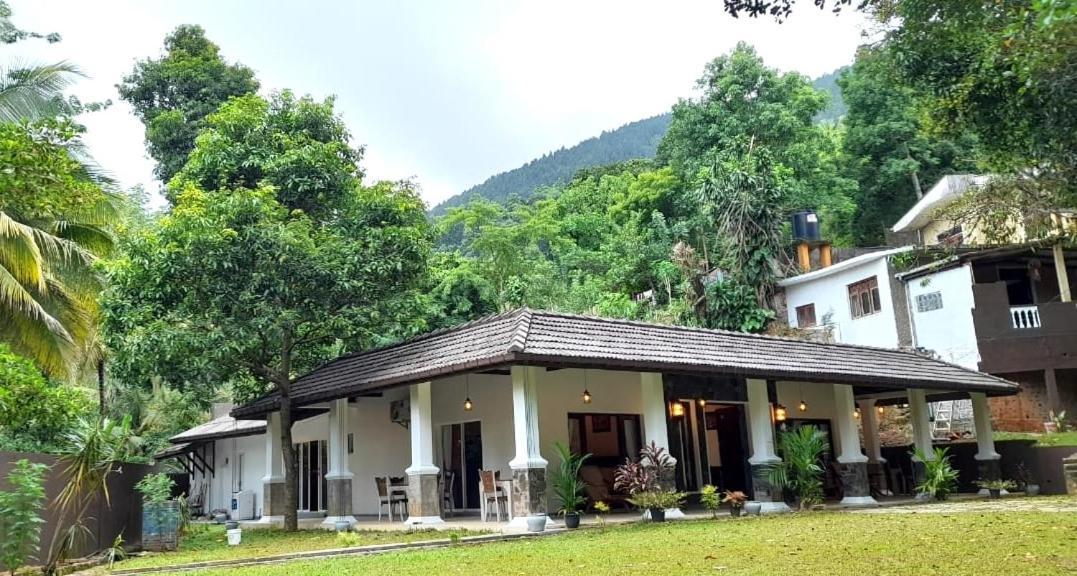 Villa D55 Kandy Exteriör bild