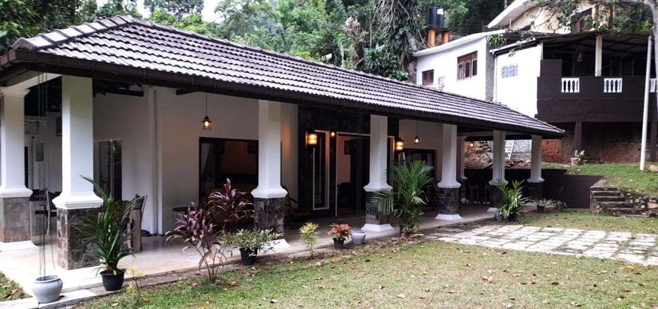 Villa D55 Kandy Exteriör bild