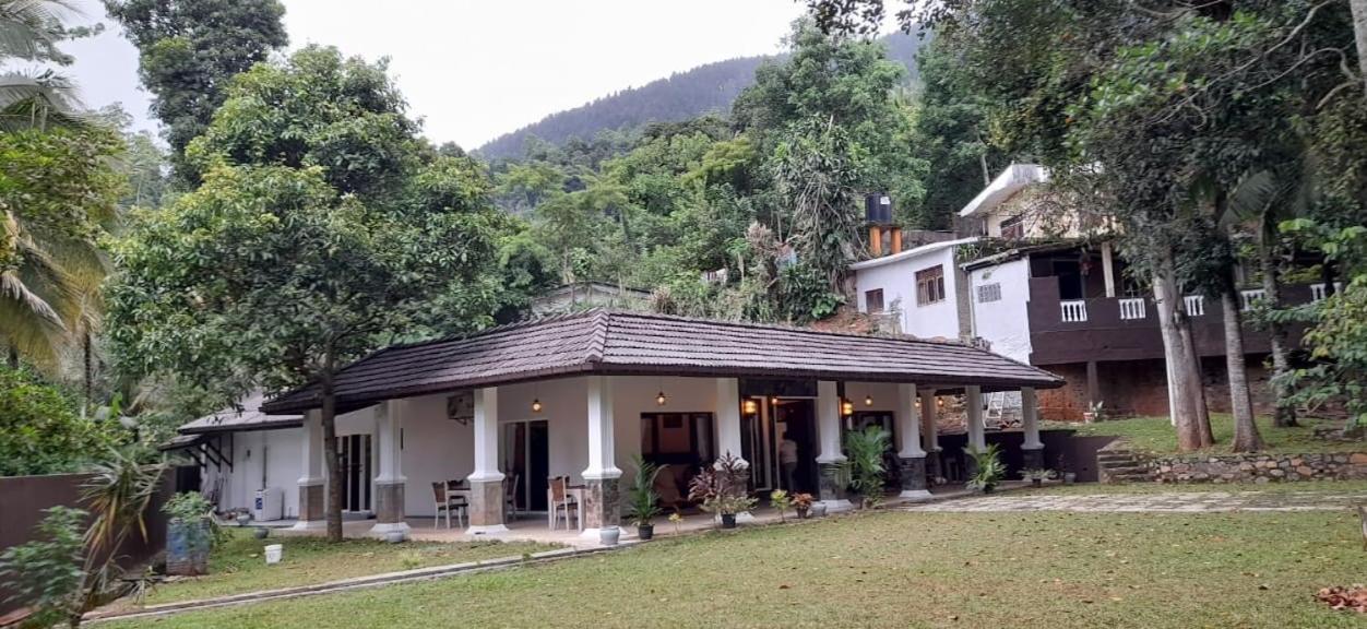 Villa D55 Kandy Exteriör bild